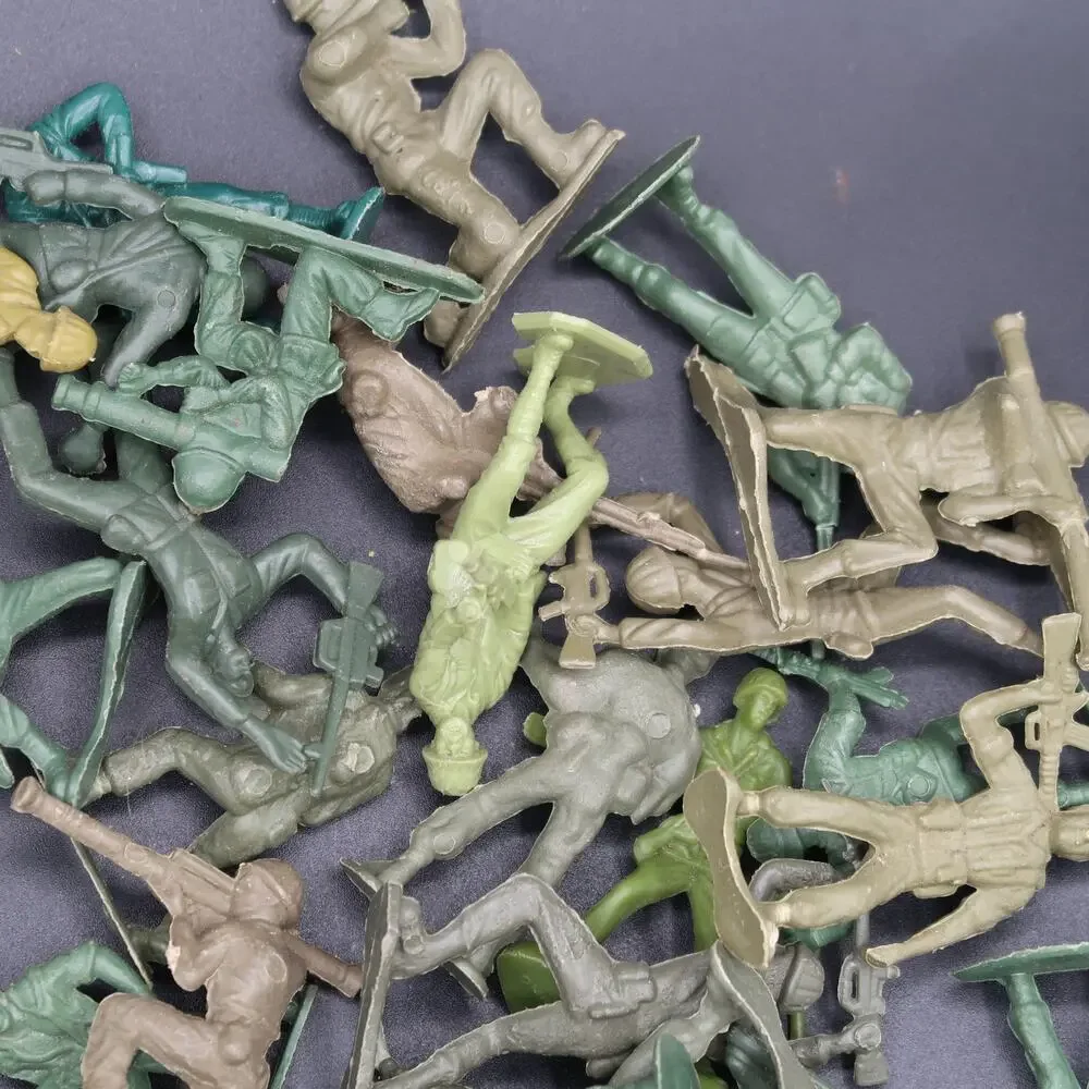 Plastic Green Army Men Set Vintage Classic Toys China Quart Bag